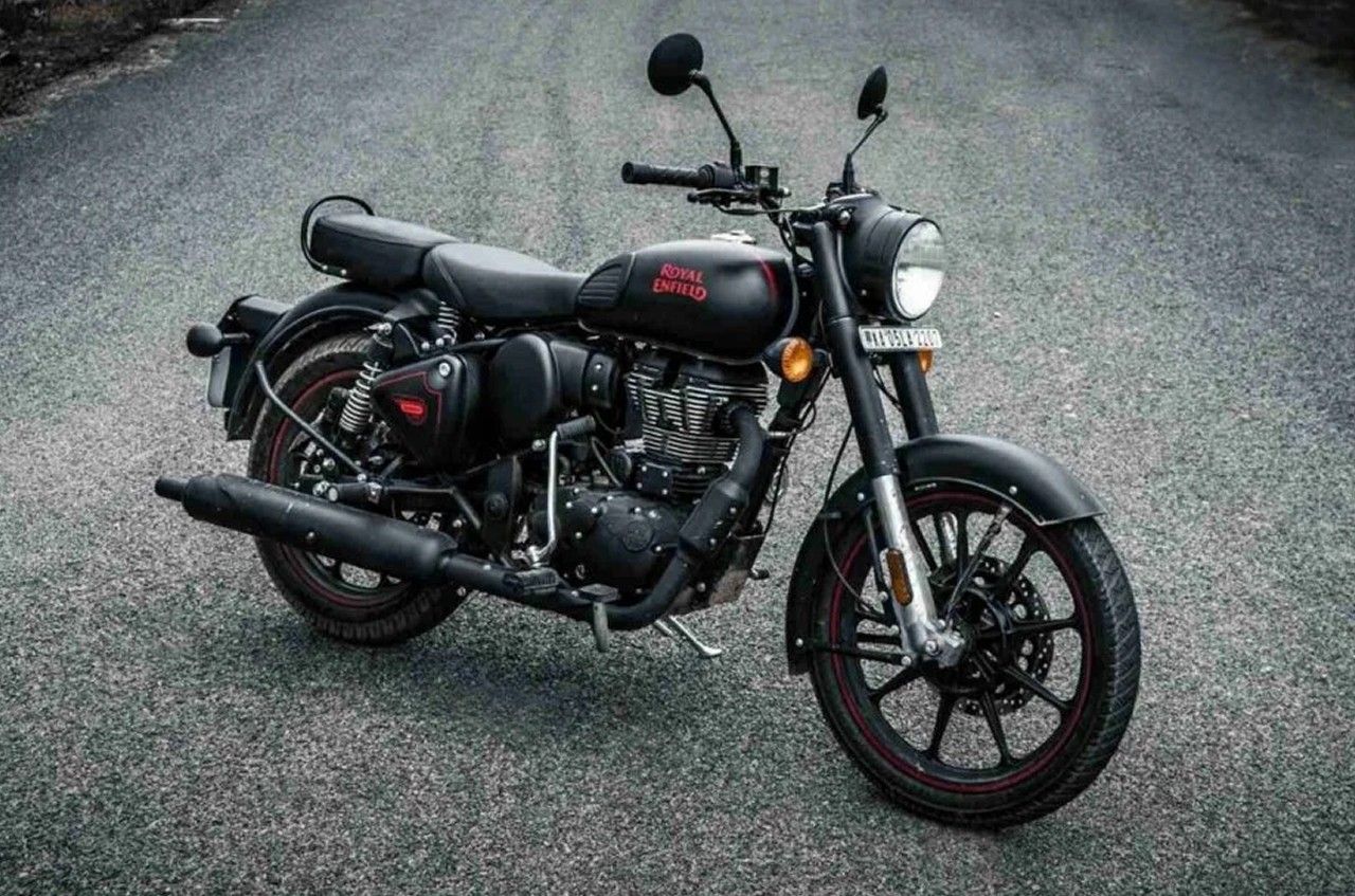 Classic 350 Stealth Black